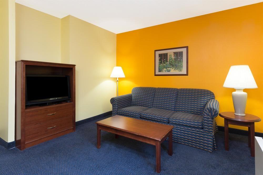 Motel 6 Springfield, Il - Airport Ngoại thất bức ảnh
